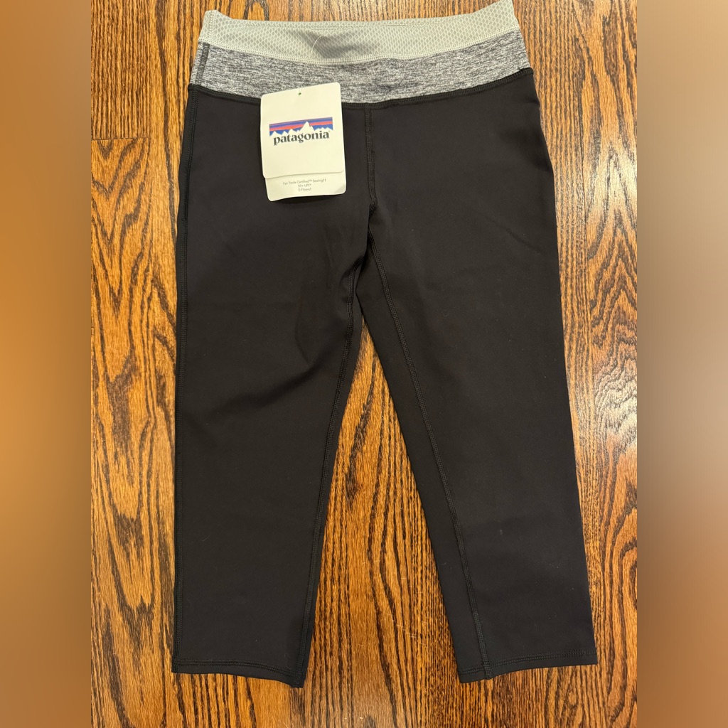 Patagonia Girls Centered Crop Leggings Size M
